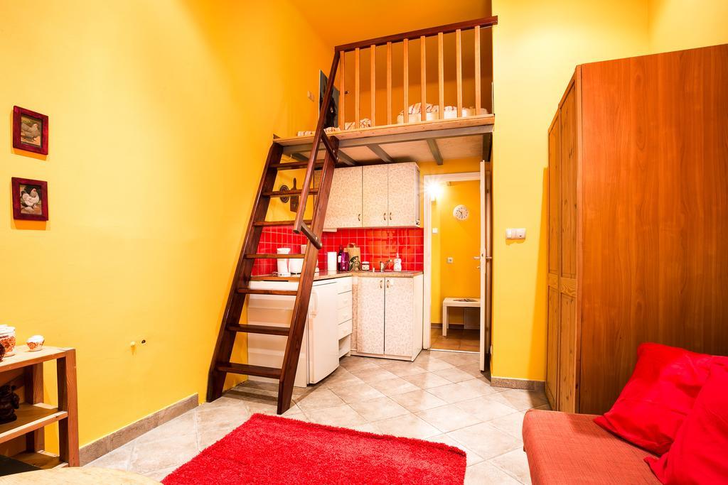 Live Like Locals: Market Square X Jewish District Krakau Zimmer foto